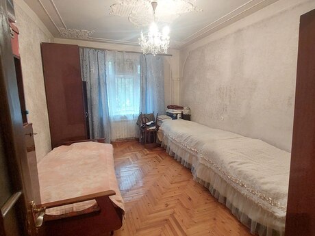 Продаётся 3-комнатная квартира в старом фонде, Şah İsmayıl Xətai, 145 м², 360 000 AZN, фото 3 / 12