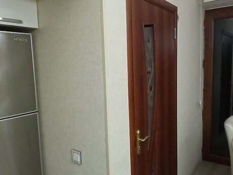 Buzovnada 2 otaqlı köhnə tikili mənzil kirayə verilir, 40 m², 300 AZN/ay, şəkil 2 / 4