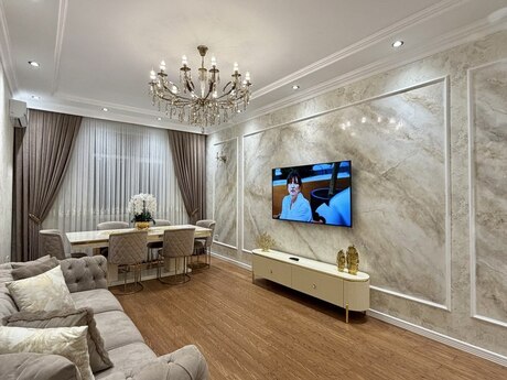 8 Noyabrda 4 otaqlı yeni tikili mənzil satılır, 130 m², 430 000 AZN, şəkil 2 / 12