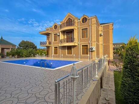 Şüvəlanda 7 otaqlı həyət evi satılır, 1 000 m², 2 500 000 AZN, şəkil 2 / 12