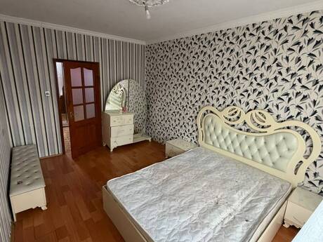 2-room old-build apartment for sale in Xətai, 68 m², 150 000 AZN, photo 2 / 12