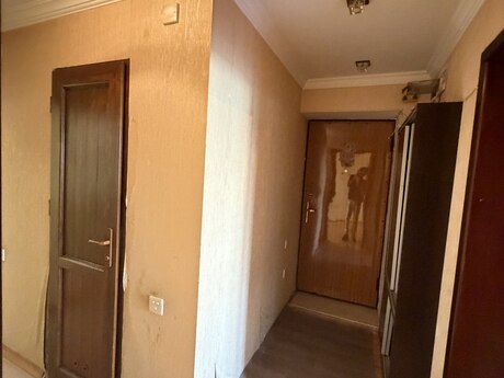 3-room old-build apartment for sale in Həzi Aslanov, 70 m², 165 000 AZN, photo 4 / 8
