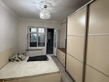 2-room old-build apartment for sale in Həzi Aslanov, 65 m², 159 900 AZN, photo 4 / 12