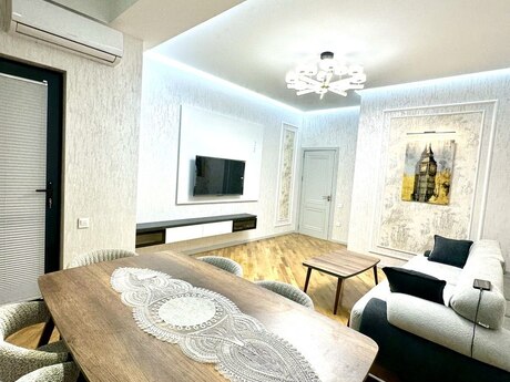Qara Qarayevdə 2 otaqlı yeni tikili mənzil satılır, 85 m², 278 000 AZN, şəkil 2 / 10