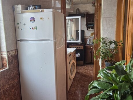 2-room old-build apartment for sale in Bakıxanov, 45 m², 115 000 AZN, photo 5 / 9