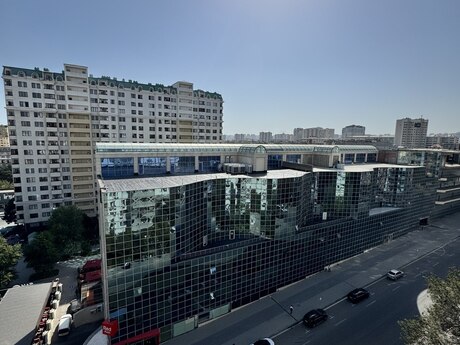 3-комнатная квартира, 65 м², Azadlıq Prospekti, 225 000 AZN
