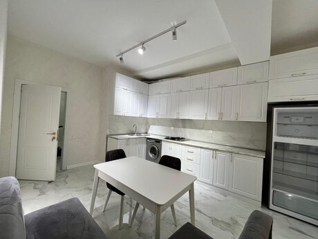 Memar Əcəmidə 3 otaqlı yeni tikili mənzil kirayə verilir, 110 m², 900 AZN/ay, şəkil 4 / 12