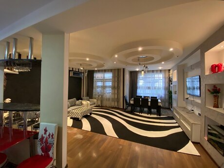 İnşaatçılarda 3 otaqlı yeni tikili mənzil kirayə verilir, 130 m², 850 AZN/ay, şəkil 3 / 12