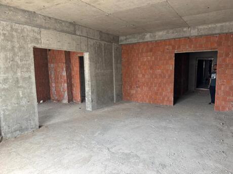 8 Noyabrda 4 otaqlı yeni tikili mənzil satılır, 170 m², 420 000 AZN, şəkil 3 / 10