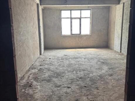 8 Noyabrda 4 otaqlı yeni tikili mənzil satılır, 170 m², 420 000 AZN, şəkil 2 / 10