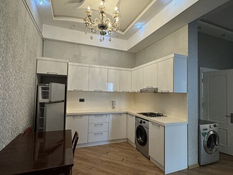 Продаётся 3-комнатная квартира в новостройке, İnşaatçılar, 105 м², 290 000 AZN, фото 5 / 12