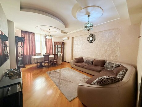 Продаётся 3-комнатная квартира в новостройке, İnşaatçılar, 97 м², 205 000 AZN, фото 2 / 9