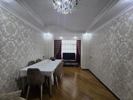 Объявление №6566629 - Сумгаит, Сумгаит, 4-комн., 100 м², 2/5 этаж