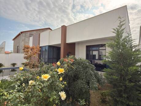 Şüvəlanda 4 otaqlı həyət evi satılır, 170 m², 260 000 AZN, şəkil 2 / 12