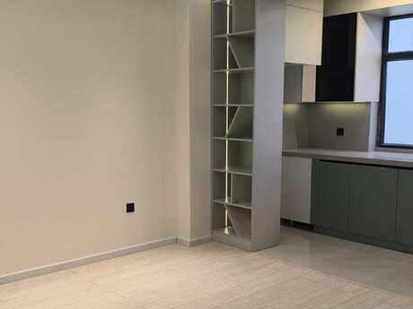 Neftçilərdə 3 otaqlı yeni tikili mənzil satılır, 82 m², 240 000 AZN, şəkil 2 / 9