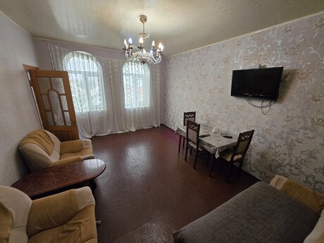 Сдаётся 3-комнатный дом, Əhmədli, 67 м², 500 AZN/мес, фото 2 / 12