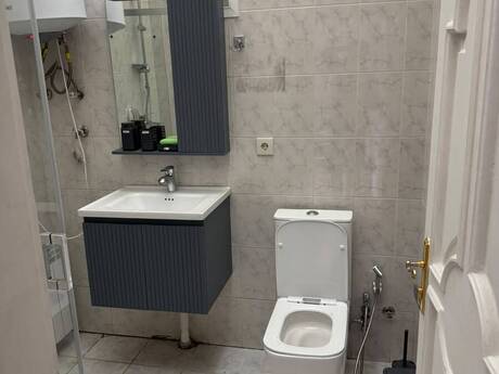Sahildə 2 otaqlı yeni tikili mənzil kirayə verilir, 45 m², 1 000 AZN/ay, şəkil 5 / 6
