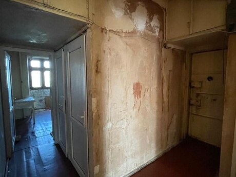 Продаётся 3-комнатная квартира в старом фонде, Azadlıq Prospekti, 80 м², 229 500 AZN, фото 4 / 10