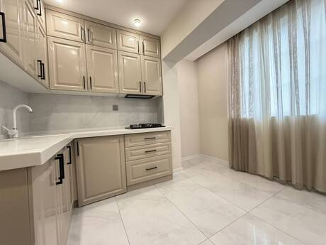 2-room old-build apartment for sale in Qara Qarayev, 45 m², 137 000 AZN, photo 2 / 12