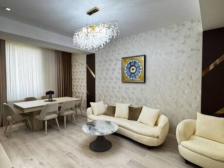 Elan №6567252 - Bakı, 7-ci mikrorayon q., 4 otaqlı, 110 m², 16/17 mərtəbə