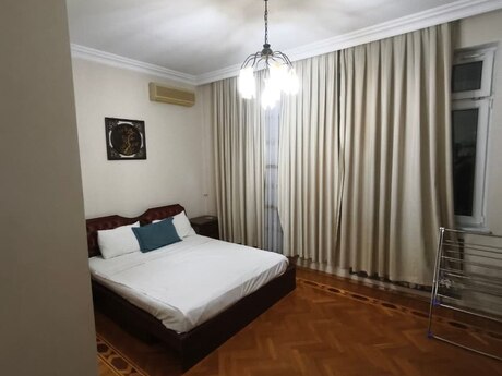 İçəri Şəhərdə 5 otaqlı köhnə tikili mənzil kirayə verilir, 140 m², 1 800 AZN/ay, şəkil 5 / 12