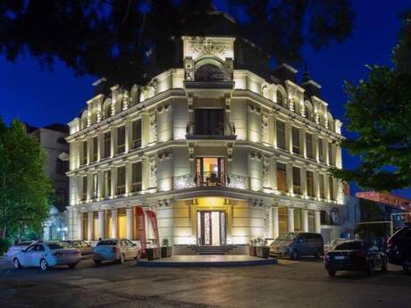 Elan №6567281 - Bakı, Gənclik m., 2000 m²