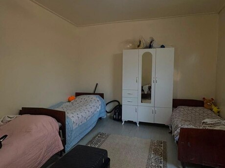 1 rooms · 60 m²