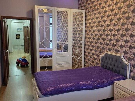 Elan №6567320 - Bakı, 28 May m., 3 otaqlı, 130 m², 8/10 mərtəbə