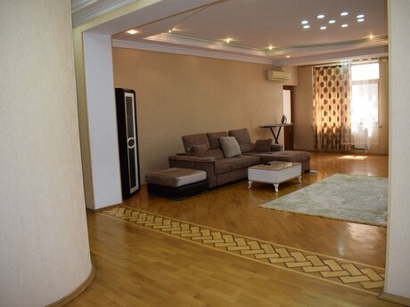 Elan №6567334 - Bakı, 28 May m., 3 otaqlı, 140 m², 4/16 mərtəbə