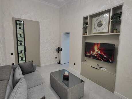 Sahildə 2 otaqlı köhnə tikili mənzil satılır, 34 m², 168 000 AZN, şəkil 2 / 12