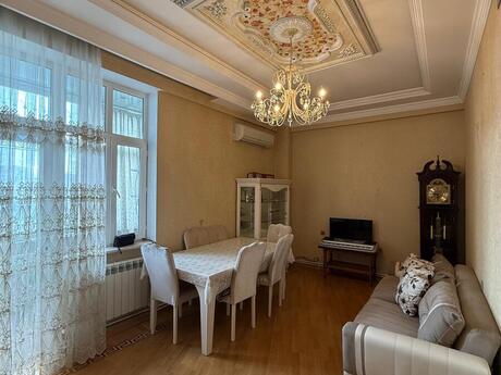2 otaq · 81 m² · 10/16 mərtəbə, İnşaatçılar