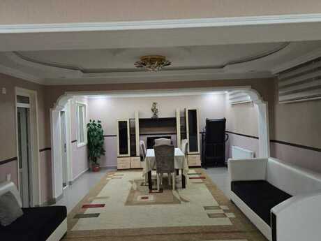 4 rooms · 130 m², Əhmədli