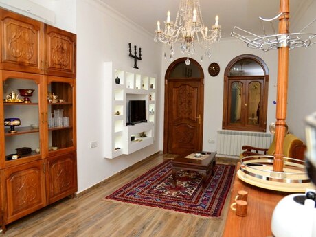 Commercial space for sale in İçəri Şəhər, 50 m², 425 000 AZN, photo 2 / 12