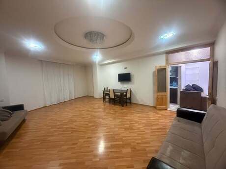 Объявление №6567615 - Баку, м. Элмляр Академиясы, 3-комн., 120 м², 5/15 этаж