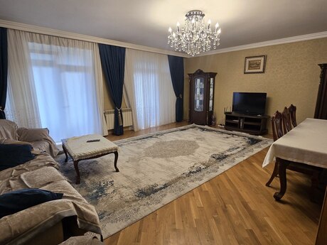 Объявление №6438574 - Баку, м. Элмляр Академиясы, 3-комн., 110 м², 5/6 этаж