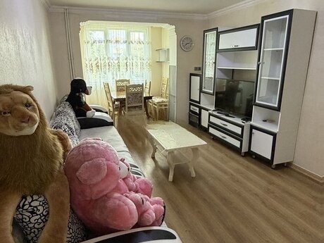 Elan №6567686 - Bakı, Qara Qarayev m., 2 otaqlı, 60 m², 3/5 mərtəbə