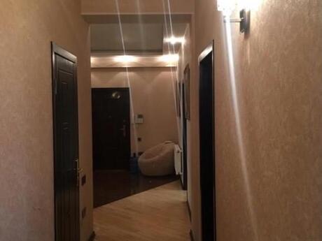 3 rooms · 150 m²