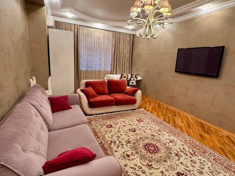 Elan №6567692 - Bakı, 28 May m., 2 otaqlı, 80 m², 13/20 mərtəbə