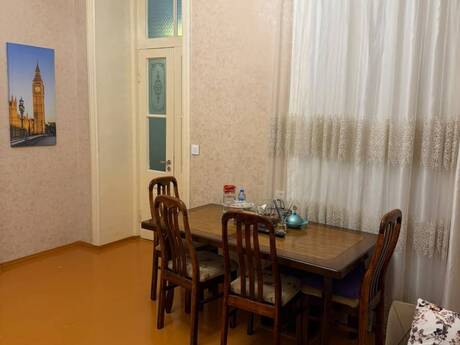 Sahildə 2 otaqlı köhnə tikili mənzil kirayə verilir, 60 m², 550 AZN/ay, şəkil 4 / 12