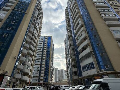 3-комн. · 90 m²