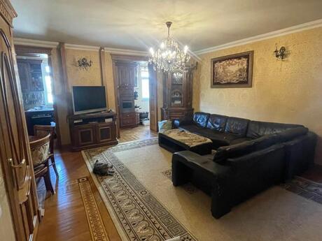Elan №6567927 - Bakı, Şah İsmayıl Xətai m., 2 otaqlı, 54 m², 1/5 mərtəbə