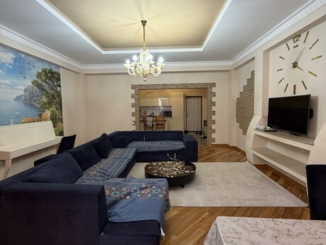 Memar Əcəmidə 3 otaqlı yeni tikili mənzil satılır, 140 m², 319 900 AZN, şəkil 3 / 12