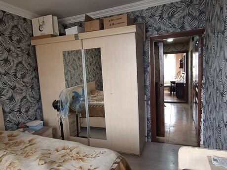 Yeni Yasamalda 2 otaqlı köhnə tikili mənzil satılır, 70 m², 169 500 AZN, şəkil 2 / 12