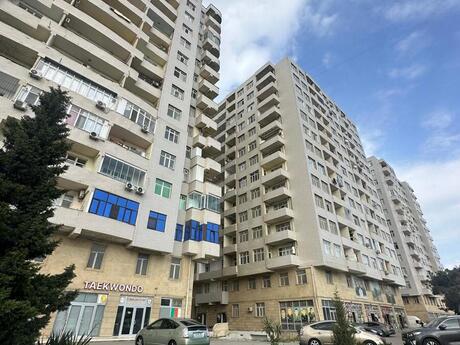 Объявление №6568151 - Баку, пос. Бакиханова, 4-комн., 210 м², 4/16 этаж
