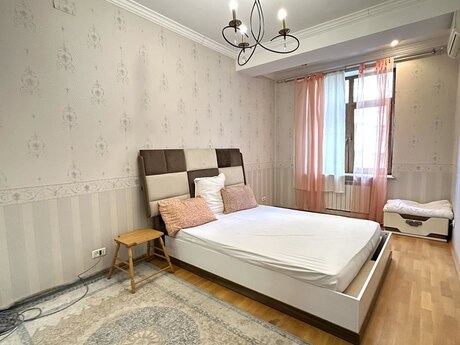 28 Mayda 3 otaqlı yeni tikili mənzil kirayə verilir, 140 m², 1 300 AZN/ay, şəkil 5 / 12