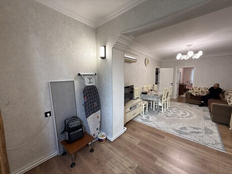 Neftçilərdə 3 otaqlı köhnə tikili mənzil satılır, 75 m², 185 000 AZN, şəkil 4 / 12