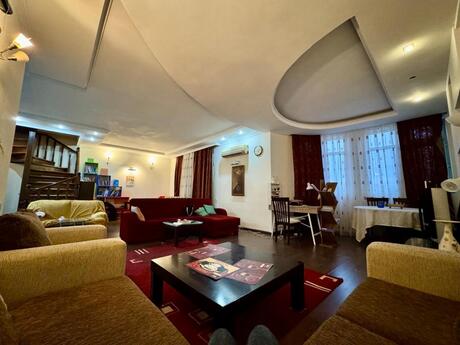 5 otaq · 185 m²