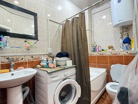 2-room old-build apartment for sale in Elmlər Akademiyası, 65 m², 235 000 AZN, photo 4 / 12