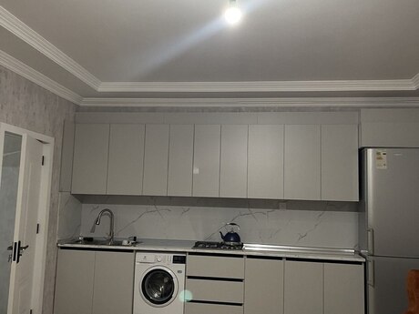 İnşaatçılarda 3 otaqlı yeni tikili mənzil kirayə verilir, 96 m², 790 AZN/ay, şəkil 2 / 8