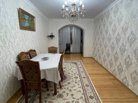 Elan №6568837 - Bakı, Bakıxanov q., 4 otaqlı, 90 m², 3/5 mərtəbə